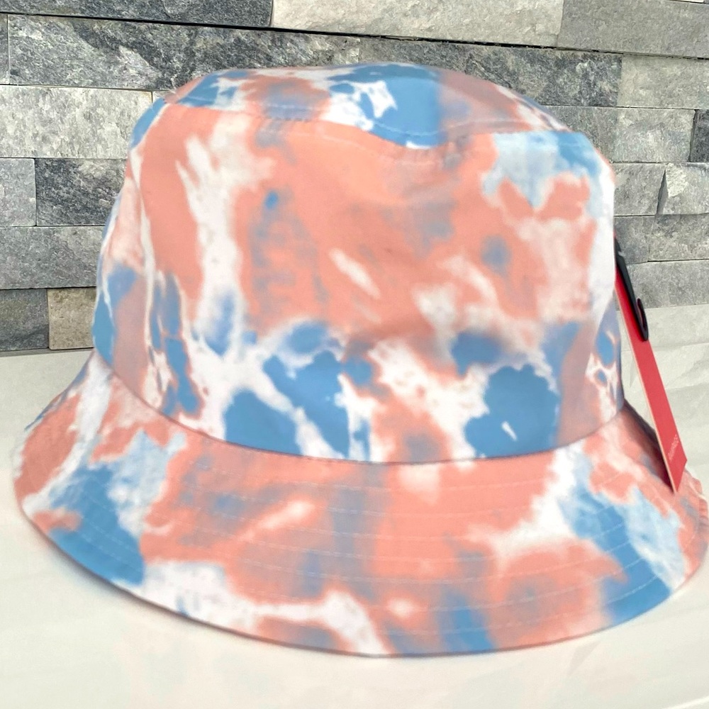 NWT Urban Outfitters Tie Dye Bucket Hat - Picture 2 of 5
